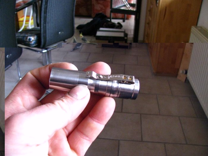 Klein und handlich,dennoch sehr stabiles Gehäuse aus Edelstahl